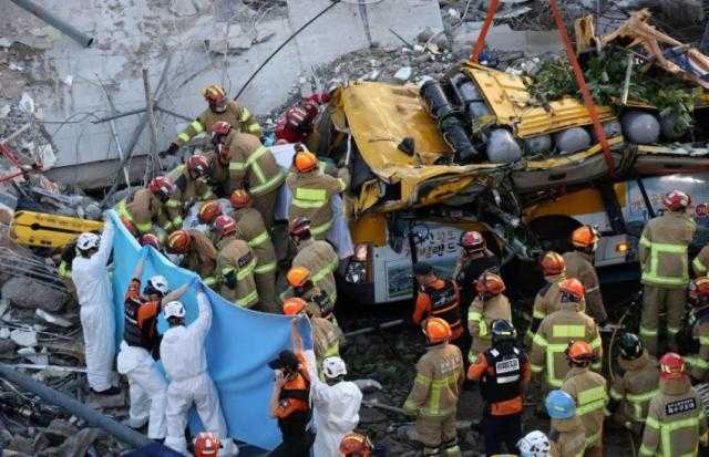 عمال صينيون بين 9 قتلى في تفجير حافلة بباكستان