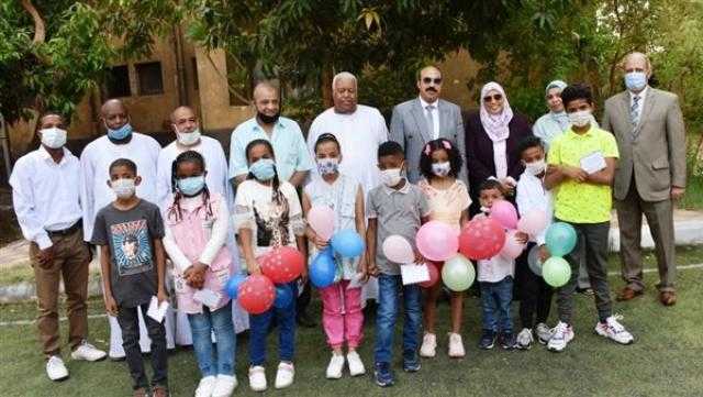 محافظ أسوان يقرر صرف 200 ألف جنيه لدعم الخدمات بداري أيتام