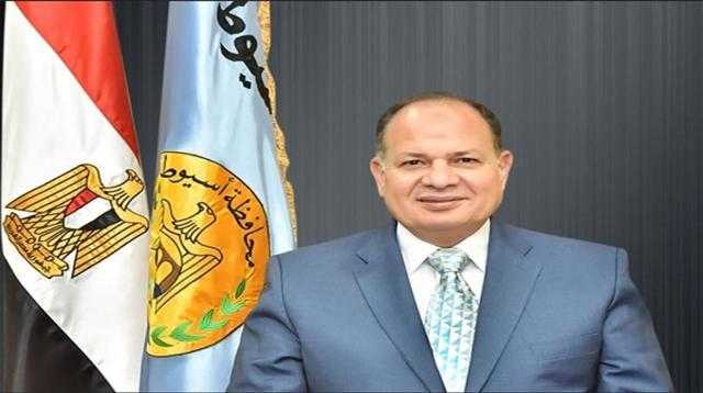 محافظ أسيوط: تدعيم منظومة النظافة بمنفلوط وحي شرق بـ 112 حاوية و3 مكابس