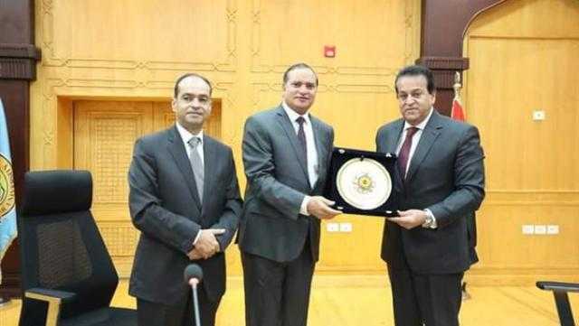 إنشاء كلية الدراسات العليا والبحوث البيئية في سوهاج