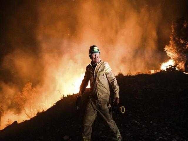 إيطاليا: الدفاع المدني يحذر من اندلاع حرائق جديدة بسبب ارتفاع الحرارة