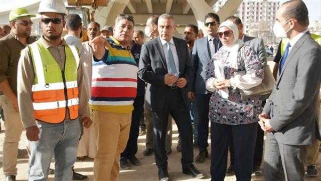 محافظ سوهاج يوجه بالإسراع في أعمال تنسيق الموقع العام لكوبري الثقافة
