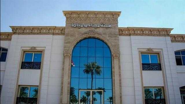 تداول 21 سفينة حاويات وبضائع العامة بميناء دمياط