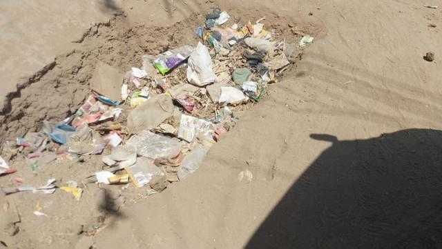 مياه الصرف تهدد منازل أهالي قرية العزيزية بالغربية