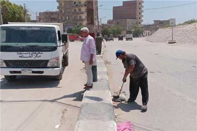 حملات نظافة ورفع المخلفات وتسوية طرق وشوارع أسيوط
