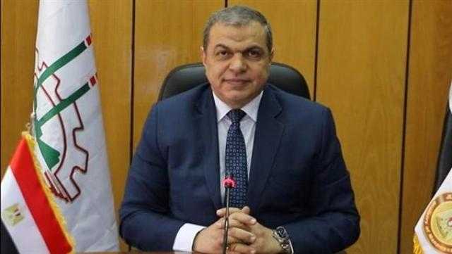 القوى العاملة: تعيين 418 شابًا منهم 23 من ذوي القدرات الخاصة بالسويس