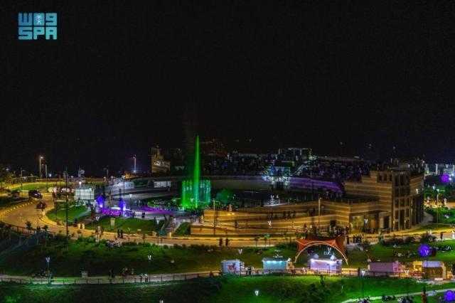 السعودية.. ”أرض السعادة” تستقبل الزوار والسائحين بالمغامرات والألعاب والعروض الشيقة