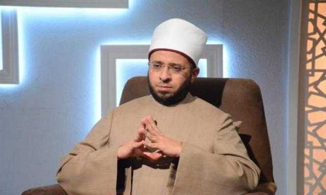 الأزهرى ينصح بكتاب الفنان عبدالوارث عسر للأئمة والخطباء فى كيفية الإلقاء