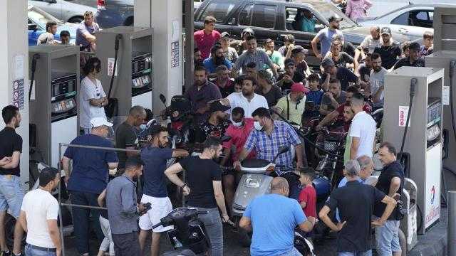 لبنان يصدر جدول أسعار المحروقات وفق آلية الدعم