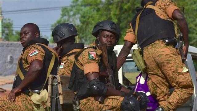 مقتل 47 شخصًا بينهم 30 مدنيًا في هجوم استهدف قافلة عسكرية ببوركينا فاسو