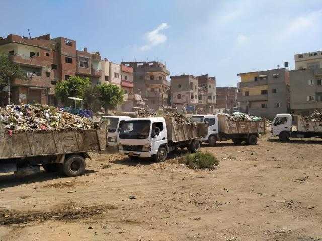 بالصور .. محافظ كفر الشيخ : رفع 2482طن مخلفات وحملات نظافة مكثفة بالمراكز والمدن