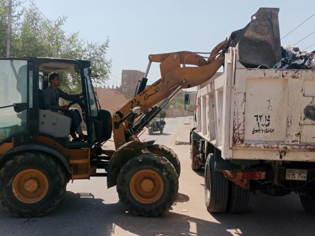 محافظ أسيوط 