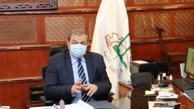 توزيع 500 وثيقة تأمين على العمالة غير المنتظمة في بورسعيد