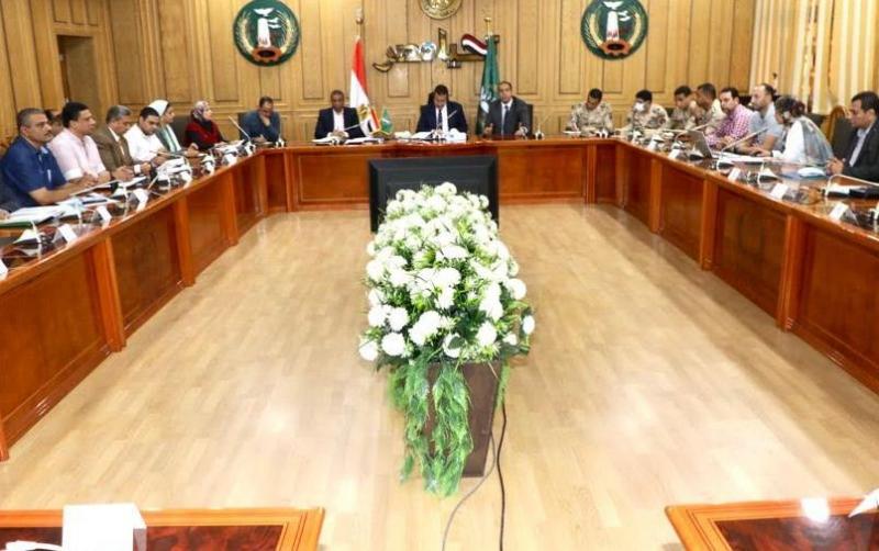 خلال الاجتماع
