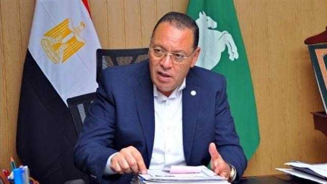 محافظ الشرقية يأمر بغلق وتشميع مطعم مشويات بـ«الغشام» وإحالة صاحبه للنيابة