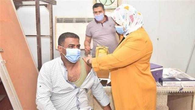 على مدار 5 أيام.. تطعيم العاملين بديوان أسيوط والوحدات المحلية ضد كورونا