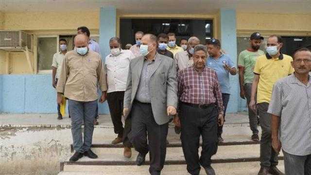 محافظ أسيوط: تشكيل لجنة عاجلة لفحص الأقماح وفقًا للمواصفات وجودة الدقيق المستخرج