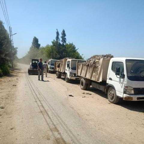 الصور .. محافظ كفر الشيخ : رفع 2356 طن مخلفات وحملات نظافة مكثفة بالمراكز والمدن