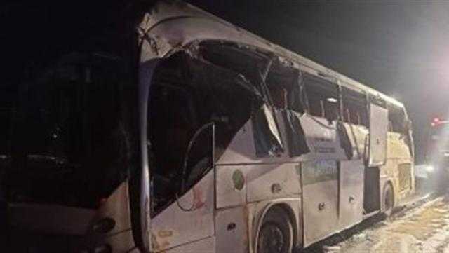 أهالي السويس يتوافدون للتبرع بالدم لمصابي حادث انقلاب أتوبيس سياحي