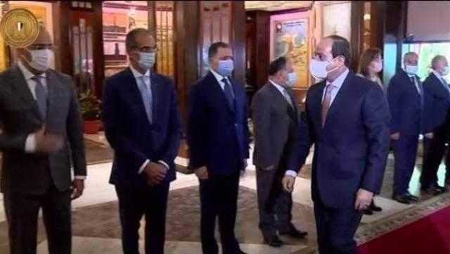 بث مباشر.. الرئيس السيسي يتفقد ميناء الإسكندرية البحري