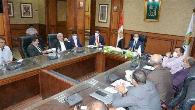 نائب محافظ سوهاج يترأس اجتماع لجنة تفعيل قانون تنمية المشروعات الصغيرة