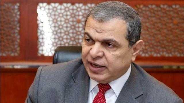 تسليم 76 بوليصة تأمين للعمالة غير المنتظمة بجنوب سيناء
