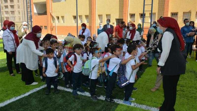 انتظام باقي الصفوف التعليمية في 1360 مدرسة بالفيوم