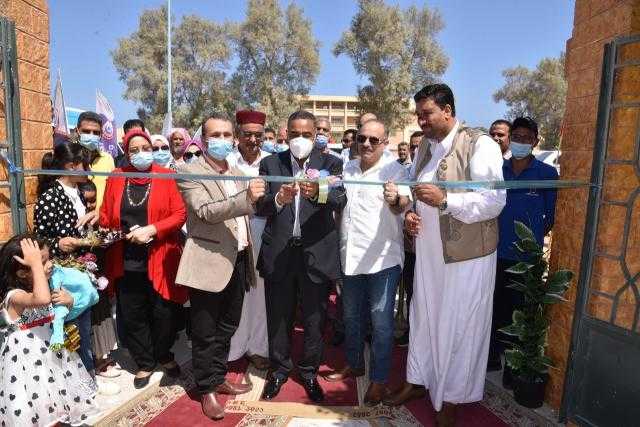 محافظ مطروح يفتتح الوحدة الصحية بقرية أم الرخم.. صور