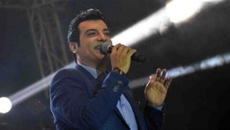 إيهاب توفيق وتامر عاشور نجما حفلات آخر ويك إند في رمضان