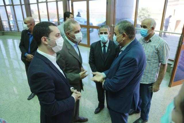 محافظ كفر الشيخ ونائبه يتابعان نقل حالتين من مصابي لاعبي فريق دسوق لكرة السرعة