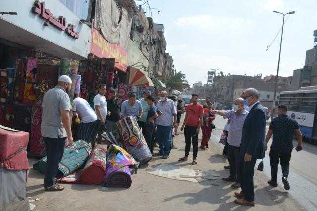 محافظ القليوبية يتابع أعمال النظافة ورفع الإشغالات بحي شرق وحي غرب شبرا الخيمة