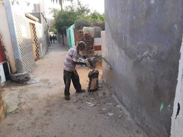 تنظيف المقابر ورفع مخلفات القمامة في دسوق  بكفر الشيخ