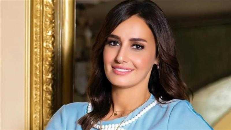 البقاء لله.. حلا شيحة تنعي والد دينا الشربيني