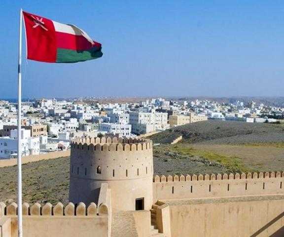 ”إقامة مستثمر” .. مبادرة عُمانية جديدة تمنح المستثمرين إقامات طويلة بالسلطنة