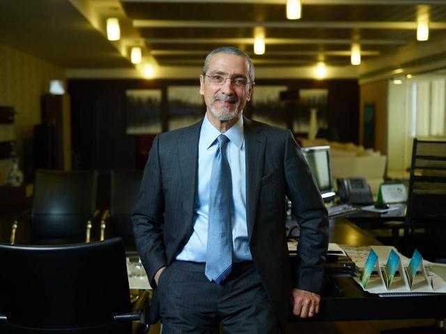 جمال أنور السادات يكشف تفاصيل اللحظات الأخيرة في حياة السيدة جيهان