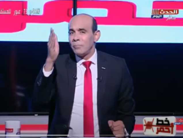 محمد موسى يؤدي التحية العسكرية لشهداء حرب أكتوبر.. فيديو