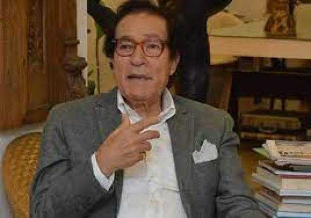 زكريا عثمان يشيد بمؤسسة فاروق حسني: تثري الحياة الفنية والثقافية.. فيديو