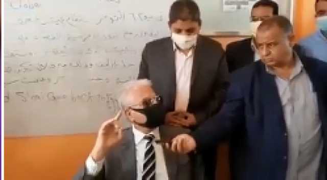 رغم تحذير المحافظ.. مدارس جنوب سيناء ترفض تسليم الكتب المدرسية للطلاب الغير قادرين