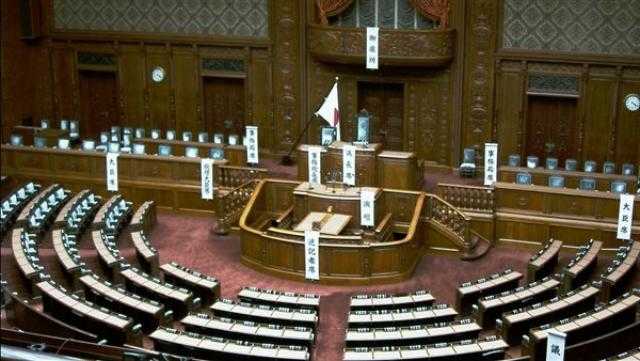 رئيس وزراء اليابان يحل مجلس النواب استعدادا لإجراء الانتخابات العامة