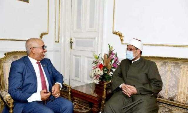 وزير الأوقاف يستقبل أمين عام المؤتمر الإسلامي الأوروبي