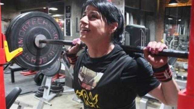 الحائزة على ذهيبة مستر أولمبيا: لدي أحفاد وعمري 59 سنة