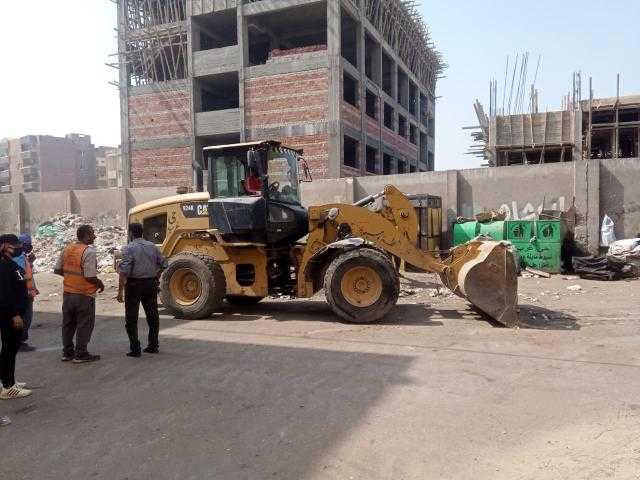 محافظ أسيوط : تنظيم حملات نظافة و تشجير وندوات توعية بحي غرب