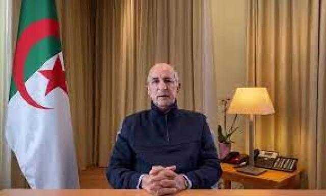 تبون يستقبل السفير المصري لدى الجزائر بمقر رئاسة الجمهورية