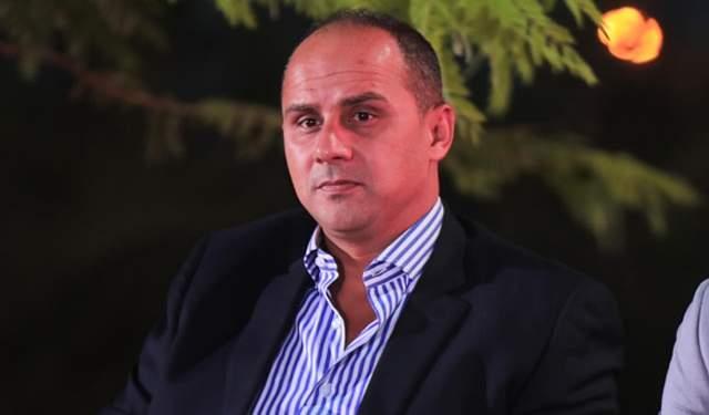 خط أحمر