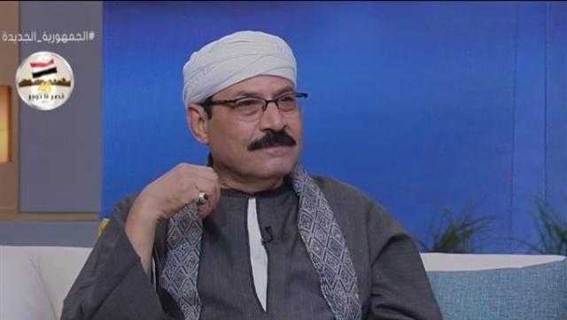 منشد ديني يكشف الفارق بين احتفالات وجه بحري وقبلي بالمولد النبوي