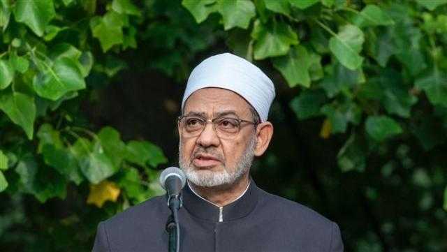 شيخ الأزهر: «تربطنا علاقات تاريخية بماليزيا.. وطلابها نموذج في الالتزام»