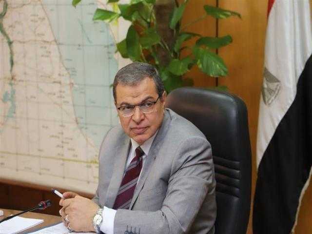 القوى العاملة: تعيين 837 شابا بينهم 8 من ذوي القدرات