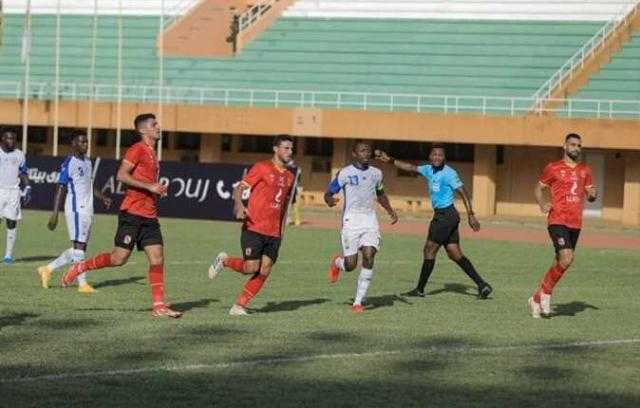 الأهلي يواجه الحرس الوطني بالزي التقليدي.. والضيوف يرتدون الأزرق
