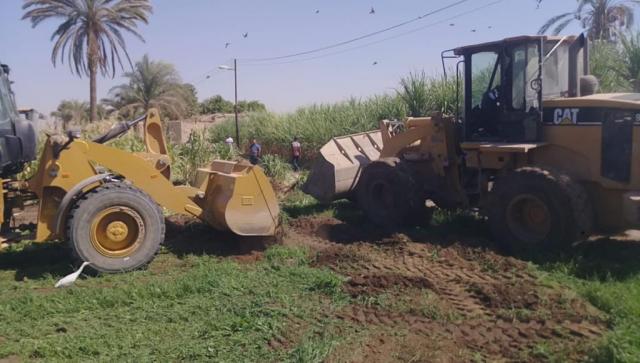 خط أحمر