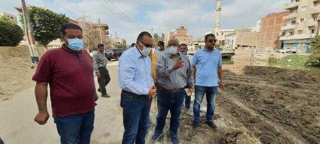 محافظ الشرقية يتفقد أعمال الطريق الدائري بفاقوس بتكلفة 700 مليون جنيه